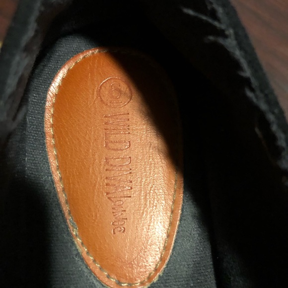 Suede top Espadrille.  Worn once. - Picture 3 of 5